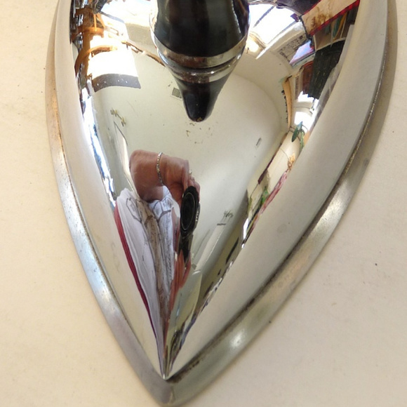 Vintage electric American Beauty iron red lucite - Picture 5 of 8